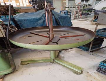 Foto: MÁQUINA DE DOBRA/CONFORMAÇÃO DE ARAME - TIPO BIHLER - MODELO MS30