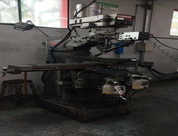 Foto: FRESADORA FERRAMENTEIRA - VEKER - 406 I - ISO 30 - 1220MM X 230MM - ANO  2005