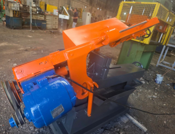 Foto: SERRA DE FITA - FRANHO - 250 MORSA MECÃNICA