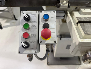 Foto: AFIADORA UNIVERSAL DE FERRAMENTAS - WALTER - TIPO 3C - COM NR12