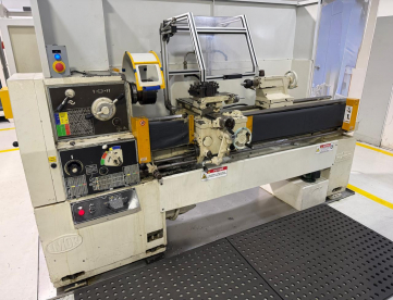 Foto: TORNO MECÂNICO - IMOR - P400 II - 420 x 1500 MM - COM NR12