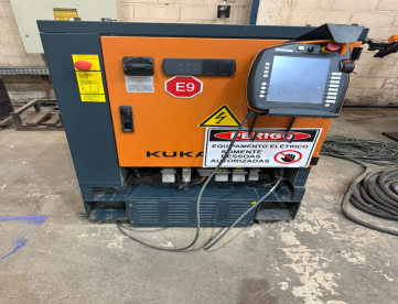 Foto: ROBÔ INDUSTRIAL - KUKA – 6 EIXOS – 210 KG – ALCANCE 2696 MM