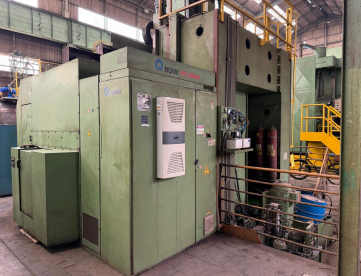 Foto: TORNO VERTICAL CNC - ROMI - VT2500M - ANO 2010 - CURSOS 2.700 x 2.100 MM - COM FERRAMENTAS ACIONADAS