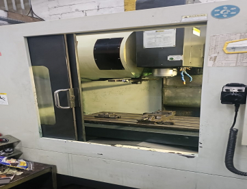 Foto: CENTRO DE USINAGEM VERTICAL - FEELER - FV760 A -760 X420 X510 - ANO 2007