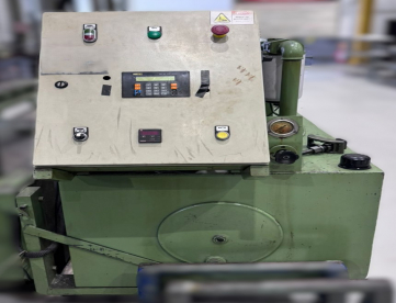 Foto: PRENSA HIDRÁULICA - PATM - 80H - ANO 2004