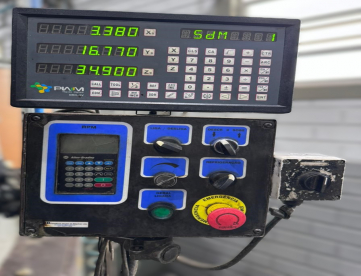 Foto: FRESADORA FERRAMENTEIRA  - FINETECH - 900 x 420 x 400 - ANO 2005