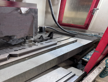 Foto: CENTRO DE USINAGEM VERTICAL - AWEA - AF1000 - ANO 2008 - 1020 x 550 x 550 MM - COMANDO HEIDENHAIN