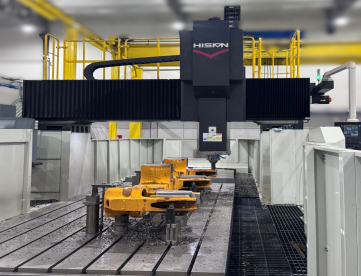 Foto: Centro de Usinagem Portal Hision GLU28