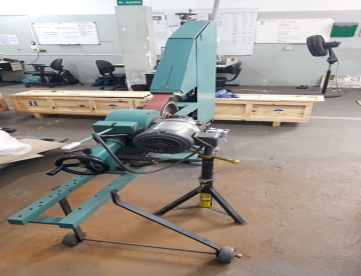 Foto: POLITRIZ / LIXADEIRA DE TUBOS STEPHEN BADER – ANO 2014