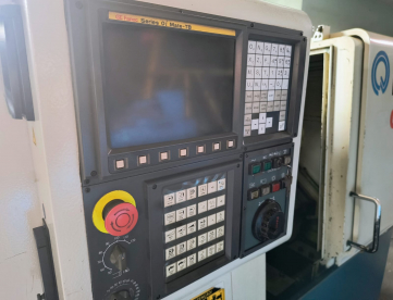 Foto: CENTRO DE TORNEAMENTO - ROMI - G240 - 240MM x 400MM - ANO 2007