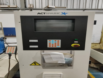 Foto: ELETROEROSÃO A PENETRAÇÃO CNC AGIE CHARMILLES  SP3 ANO 2009