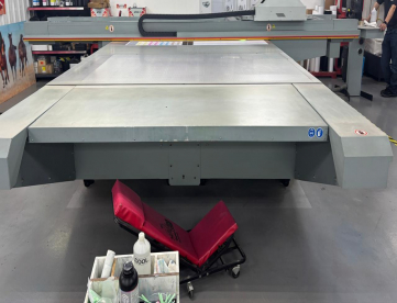 Foto: IMPRESSORA DIGITAL UV PLANA DE GRANDE FORMATO - MARCA CANON OCE - MODELO ARIZONA XTS6170 - ANO 2015