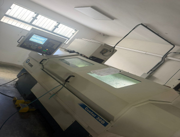 TORNO CNC - ROMI - CENTUR 30D - 1000 X 430 - ANO 2022 - PLACA HIDRÁULICA - COMANDO SIEMENS