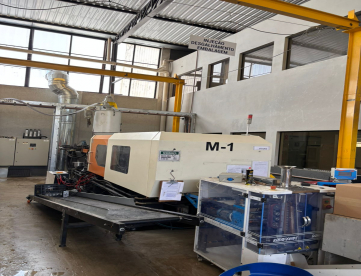 INJETORA PARA PLÁSTICOS - GRANTWAY - K288F - ANO 2019 - 570MM X 570MM