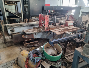 Foto: MÁQUINA PARA FABRICAR TELHAS DE CONCRETO - VORTEX HYDRA / ITÁLIA