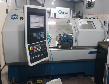 TORNO CNC - ROMI - CENTUR 30D - 1000 MM - ANO 2024 - NOVA GERAÇÃO - SIMIENS