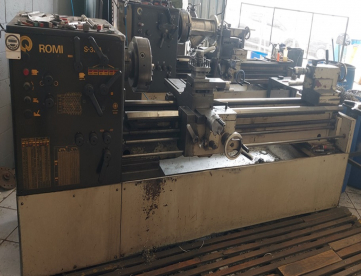 TORNO MECÂNICO - ROMI - S30A - 520 x 1500 MM