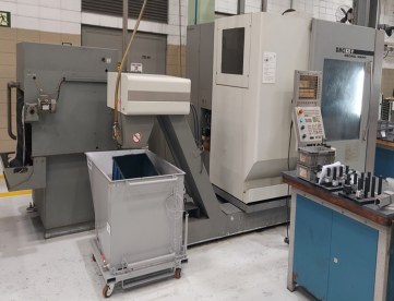 Foto: CENTRO DE USINAGEM VERTICAL CNC DMG DECKEL MAHO - MODELO DMC 835 V - ANO 2007