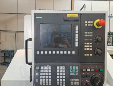 Foto: TORNO CNC - ROMI - CENTUR 30D - ANO 2011 - 430 x 1000 MM - COMANDO SIEMENS