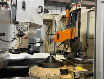 Foto: GERADORA DE ENGRENAGEM 6 EIXOS CNC LIEBHERR MODELO  LFS 380-CORTA DENTES EXTERNO E INTERNO - MODULO 8 - ANO 2013