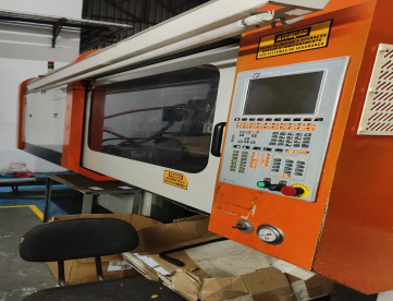 Foto: INJETORA DE PLÁSTICOS - SANDRETTO - MEGLIO 1320/240 - ANO 2011