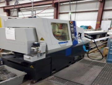 Foto: TORNO CNC AUTOMÁTICO DE CABEÇOTE MÓVEL - TORNOS - CT20 - COM ALIMENTADOR DE BARRAS - ANO 2014