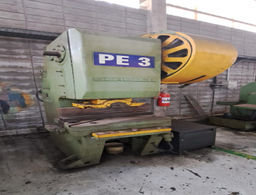 Foto: PRENSA EXCÊNTRICA SCHULER - MODELO PD 63/250 - 63 TON