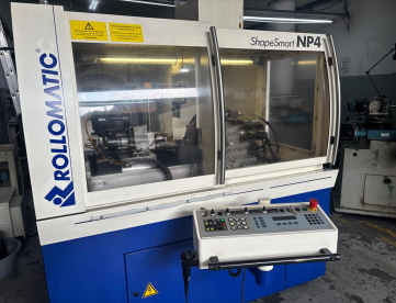 Foto: RETÍFICA CILINDRICA CNC  4 EIXOS  ROLLOMATIC  MODELO NP4  ANO 2009  ALTA PRODUÇAO DE BLANKS DE METAL DURO