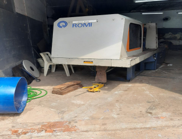 Foto: INJETORA DE PLÁSTICO - ROMI - PRIMAX 65R - 65 TONELADAS - ANO