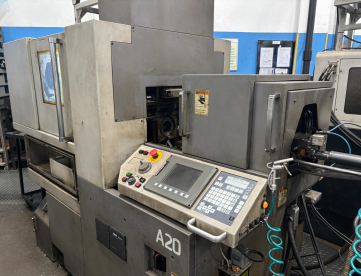 TORNO CNC AUTOMÁTICO DE CABEÇOTE MÓVEL - CITIZEN A20 VII PL - ANO 2009