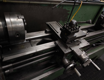 Foto: TORNO MECÂNICO - NARDINI - ND1560E - 400 X 1500MM