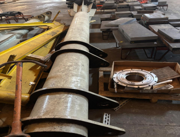 BRAÇO ARTICULADO - ALTURA 4.320 MTS - ALCANÇE 4 MTS - CAPACIDADE 3000 TONELADAS