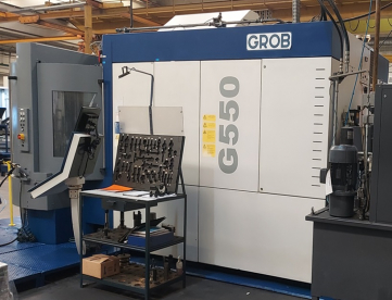 Foto: CENTRO DE USINAGEM HORIZONTAL - 5 EIXOS SIMULTÂNEOS - GROB G550 - ANO 2013 - 800 x 1020 x 970 MM