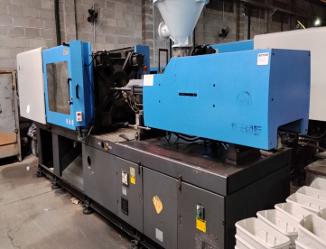 Foto: INJETORA DE PLÁSTICOS HAITIAN MODELO HTF200W - ANO 2010 - RETROFITADA 2026