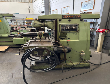 FRESADORA UNIVERSAL - ZEMA - FUA 300 -1300 X 350 X 570 - COMPLETA