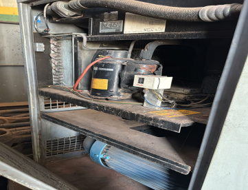 Foto: COMPRESSOR DE AR - PARAFUSO ATLAS COPCO - GA37-125 -50 CV - ANO 1997