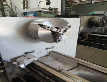 Foto: TORNO MECÂNICO NARDINI ND325 - 650MM X 2200MM - MUITO NOVO