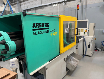 INJETORA DE PLASTICOS ARBURG ALLROUNDER 420 C 1000- 290 GOLDEN MUITO CONSERVADA 100 TONELADAS -ANO 2010