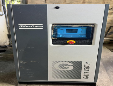 COMPRESSOR PARAFUSO ATLAS COPCO GA11VSD+ FF C/ INVERSOR DE FREQUÊNCIA ANO 2013