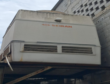 TORRE DE RESFRIAMENTO SEIKAN 55M3 ANO 1994 + BOMBA 5CV + PAINEL ELÉTRICO + TUBULAÇÃO