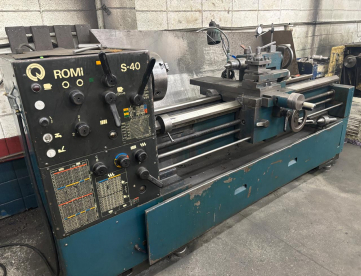 TORNO MECÃNICO ROMI MODELO S40 BARRAMENTO 1500 X 500 MM