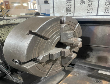 Foto: TORNO MECÂNICO CLEVER L-2080  (520X2000MM) ANO 2012