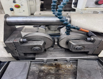Foto: Laminadora de Roscas Cavour TL7