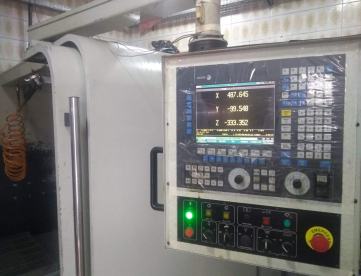 Foto: CENTRO DE USINAGEM VERTICAL  - TRAVIS - M1000 - 1000X500X600 - ANO 2009 - COMANDO FAGOR 8055 PLUS