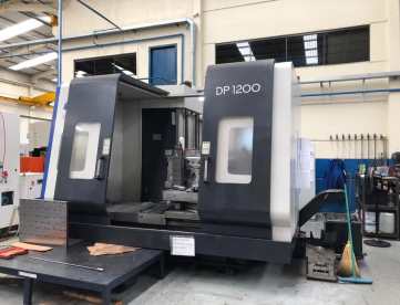 Foto: CENTRO DE FURAÇÃO PROFUNDA - DP1200 -  ANO 2018 -  COMANDO FANUC