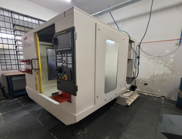 Foto: CENTRO DE USINAGEM VERTICAL  FANUC  ROBODRILL  ALPHA T14 IE MAQUINA TODA REVISADA - ANO 2007 - 500 x 400 x 330 MM