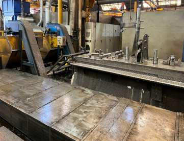 Foto: Mandriladora CNC STIMIN 2CPFPM-1000 Com banco fixo e duplo cabeçotes independentes com 2 estações de trabalho