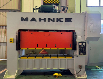 PRENSA EXCÊNTRICA FREIO FRICÇÃO - MAHNKE - P2C 40/1630 - TIPO H - 40TON