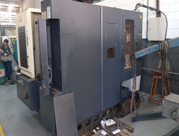 Foto: CENTRO DE USINAGEM VERTICAL MAKINO V55 -COMANDO FANUC -20000 RPM -CURSO 900 X 500 X 450 -ANO 2008