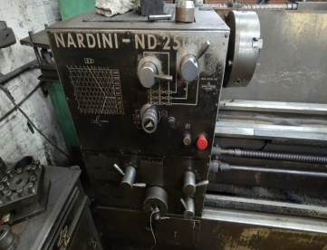 Torno Convencional Nardini ND 250